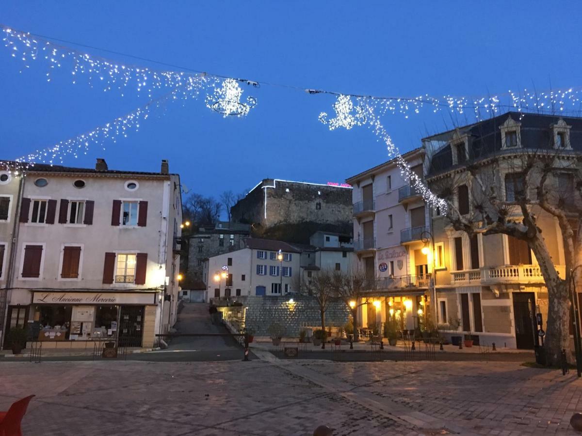 퀼랑 Entre L'Eglise Et La Place 빌라 외부 사진